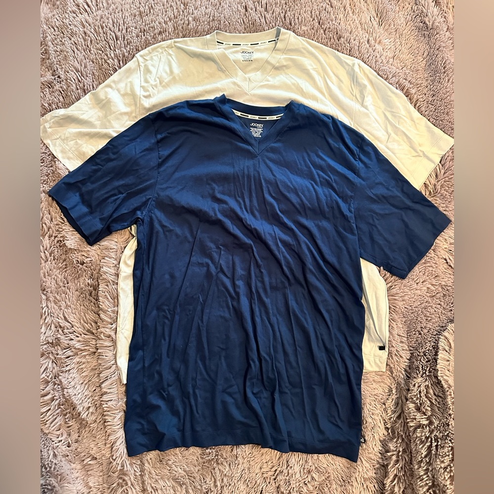 Mens 2 pack vneck shirts